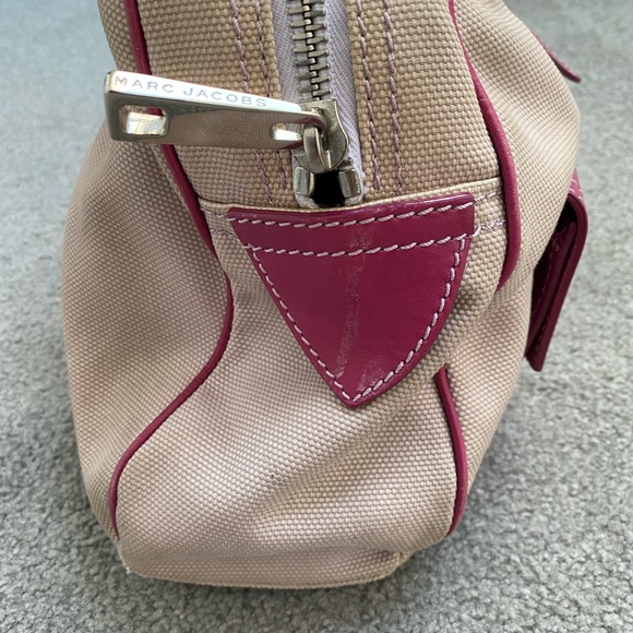 Used Marc Jacob bag with dust bag - Picture 8 of 8